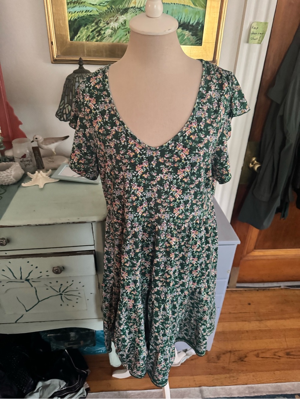 Max Studio Green Floral Short-Sleeve V-Neck Dress XL Stretch Spring VGUC